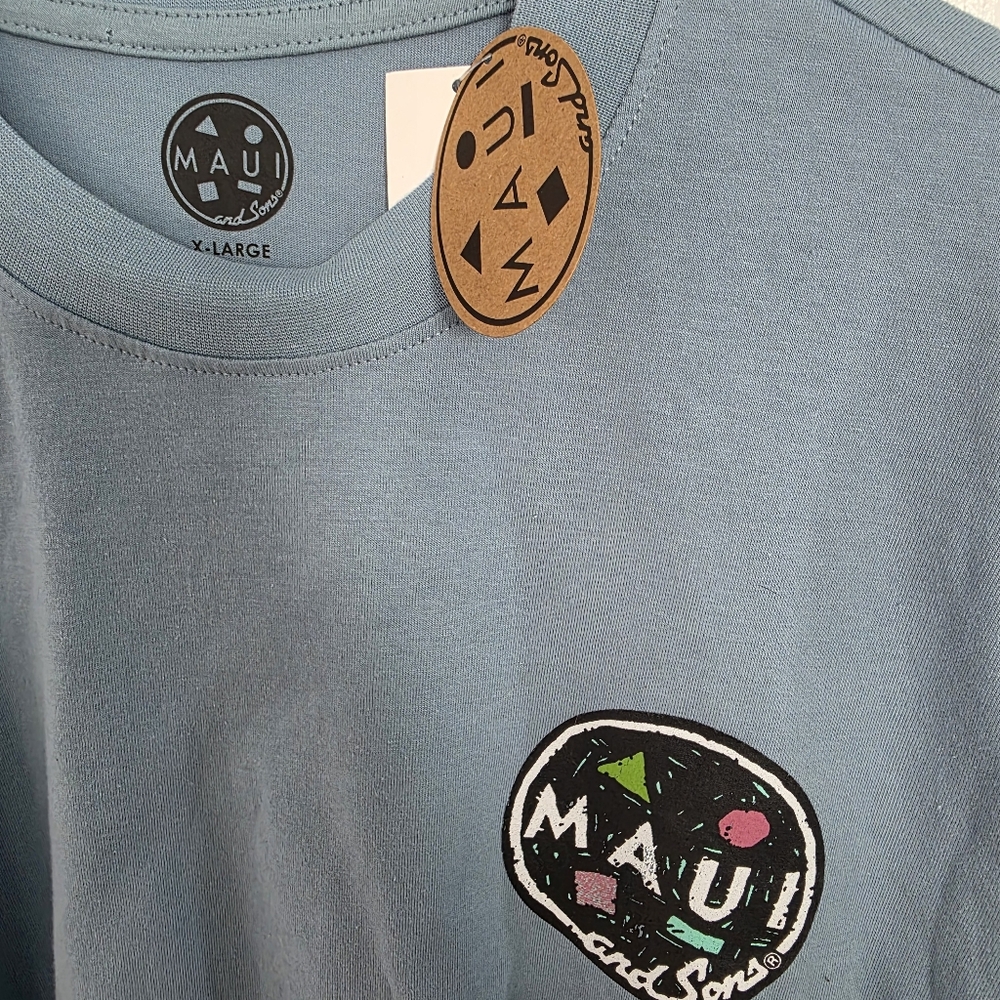 Maui and Sons Sky Blue Logo Tee XL. New with tags - Picture 2 of 2